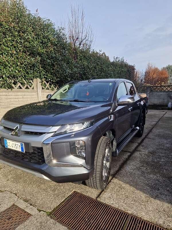 Usata Mitsubishi L200 150 CV (110 kW) 2020 Pick-up