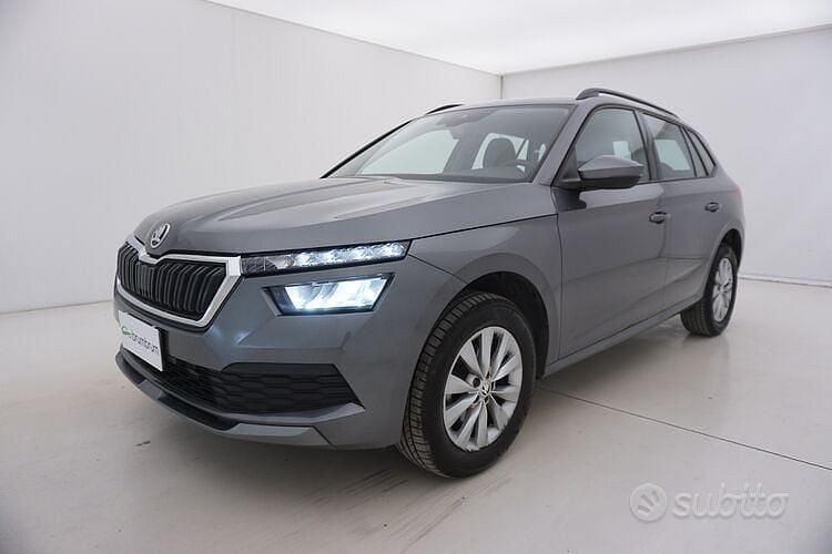 Grigio Usata 2022 Skoda Kamiq Ambition SUV | 12.490 € (Super prezzo) - Immagine 1/4