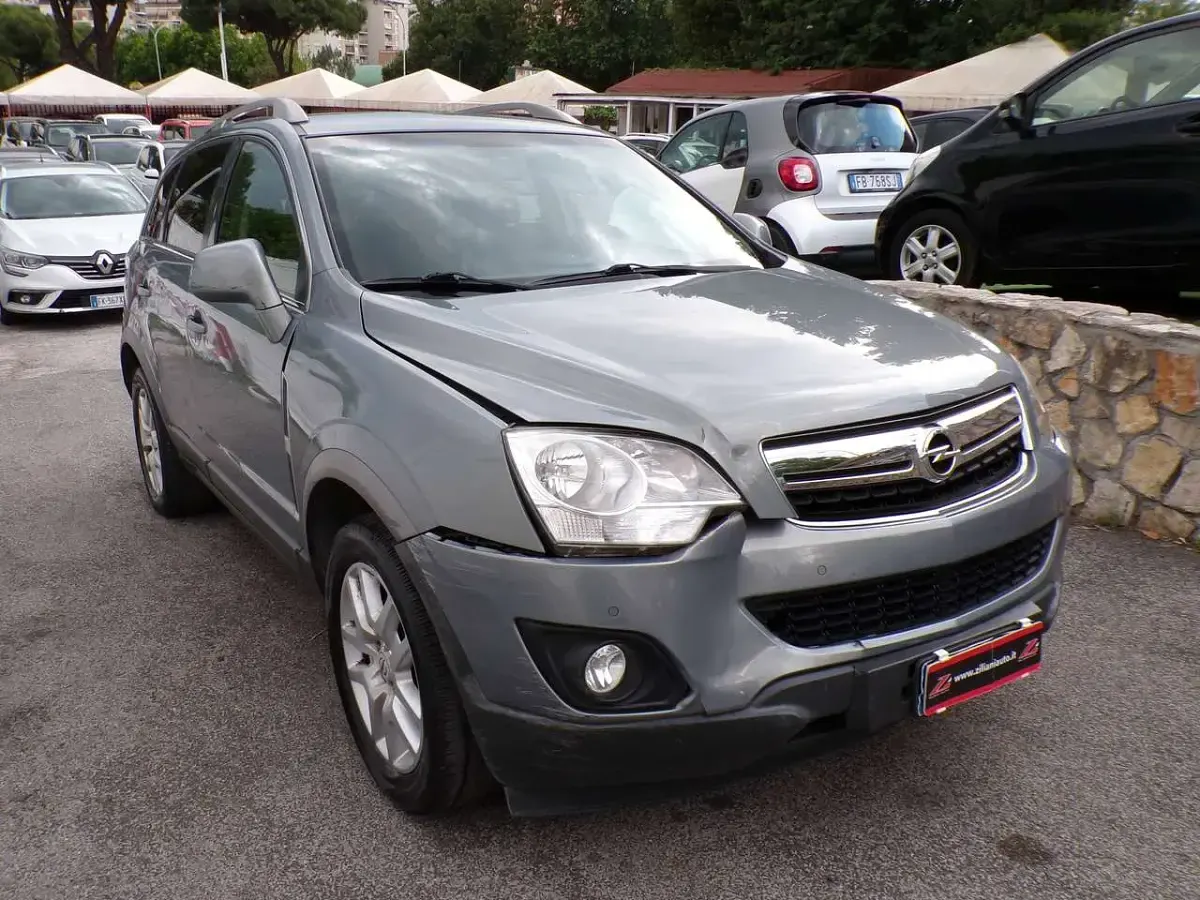 Usata Opel Antara Cosmo 163 CV (119 kW) 2012 Grigio SUV