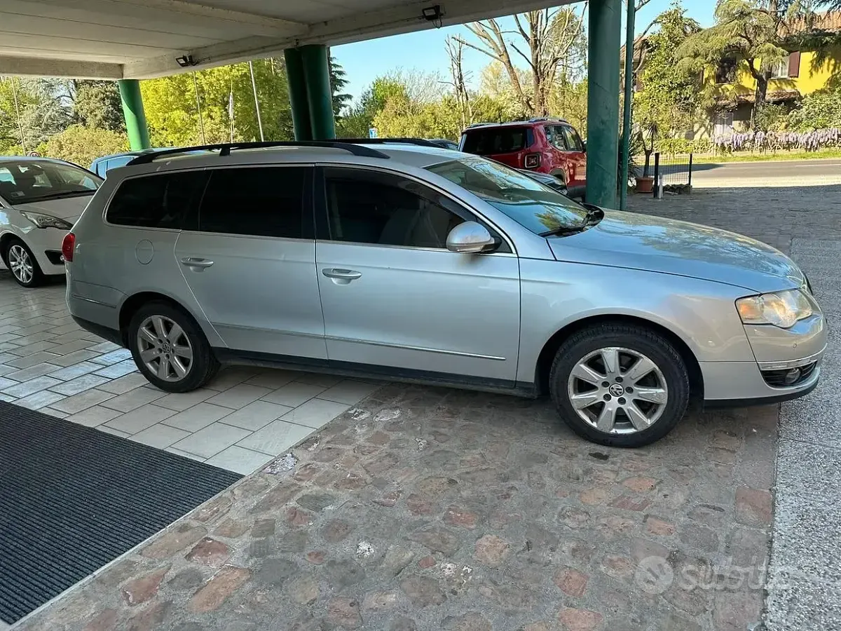 Usata VW Passat 105 CV (77 kW) 2008 Grigio Station wagon