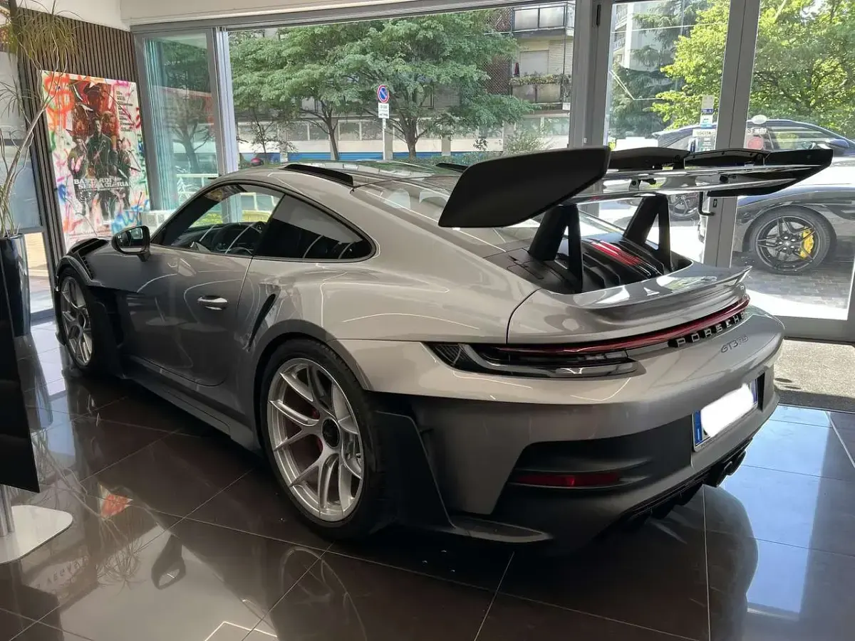 Usata Porsche 992 525 CV (386 kW) 2025 Argento Coupé