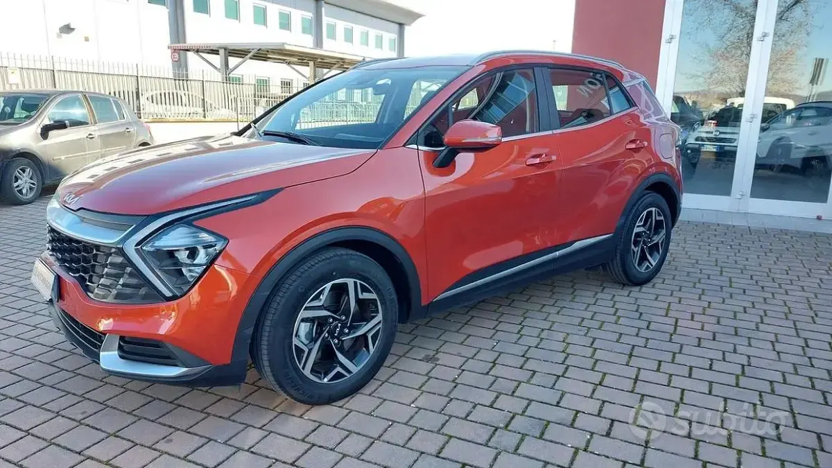 Usata Kia Sportage 136 CV (100 kW) 2022 Arancione SUV