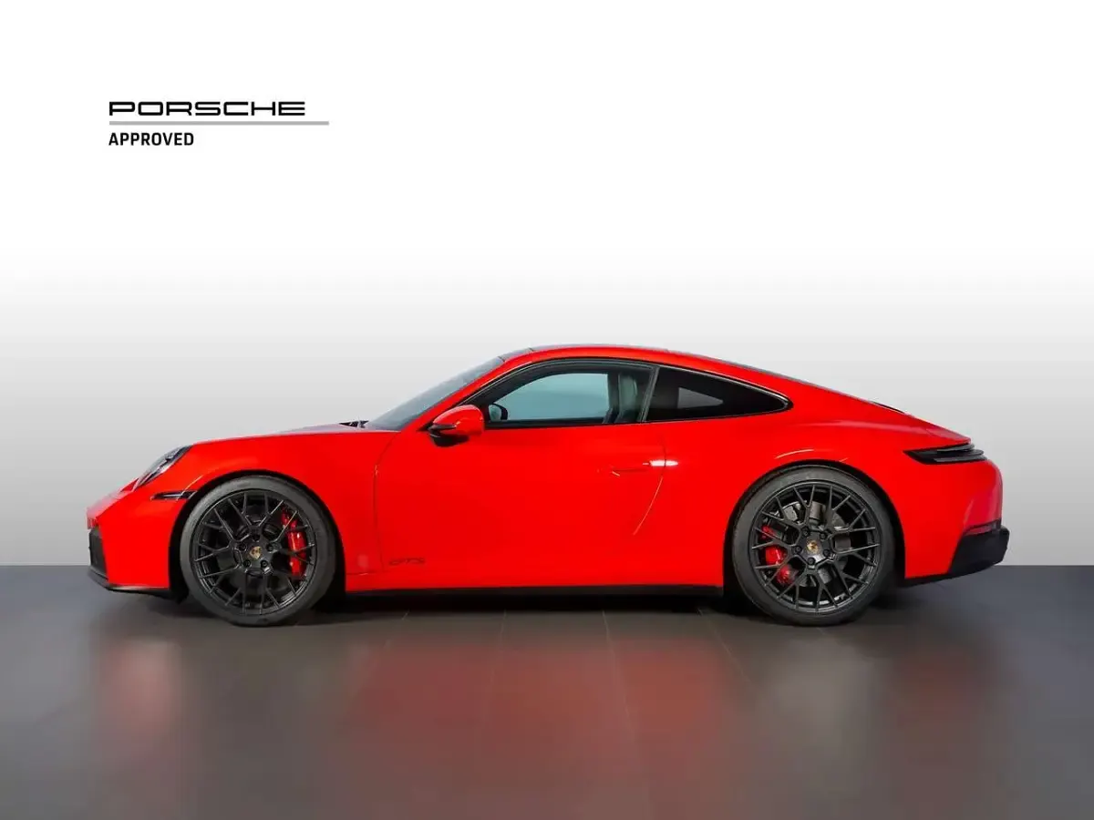 Usata Porsche 911 Carrera GTS 541 CV (397 kW) 2025 Guards red Coupé