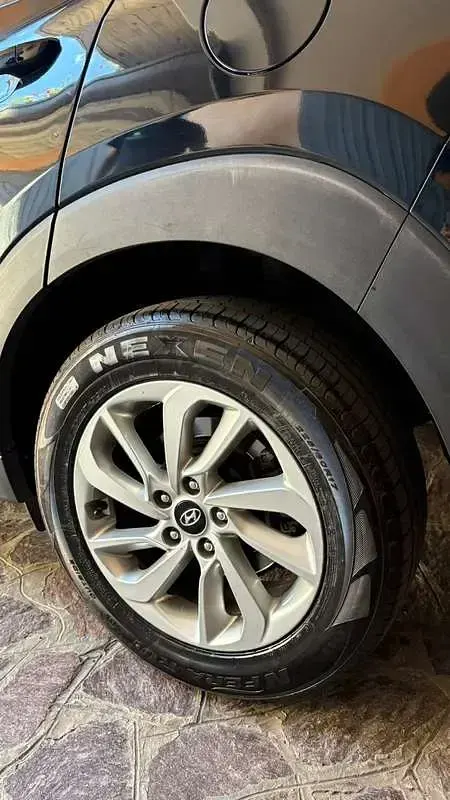 Usata Hyundai Tucson Comfort 132 CV (97 kW) 2016 Nero SUV