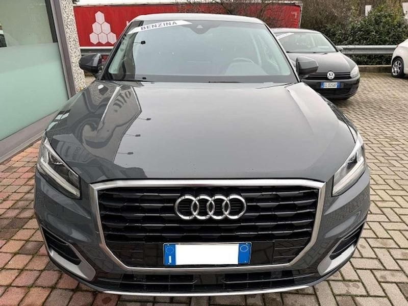 Usata Audi Q2 Business 150 CV (110 kW) 2016 Grigio SUV