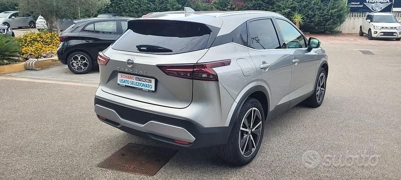 Usata Nissan Qashqai Style Edition 140 CV (102 kW) 2022 Argento SUV