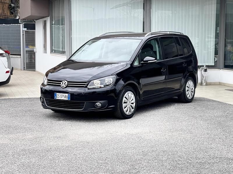Usata VW Touran 105 CV (77 kW) 2013 Nero Monovolume