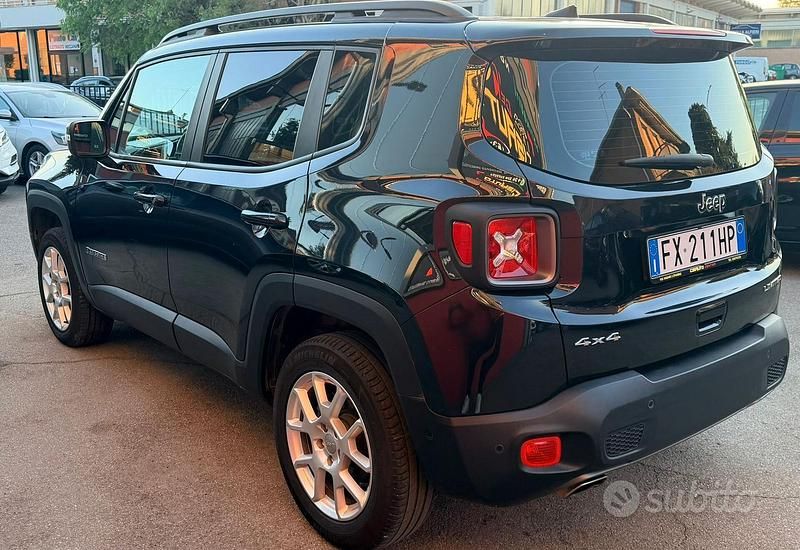Usata Jeep Renegade Sport 140 CV (102 kW) 2019 Grigio SUV