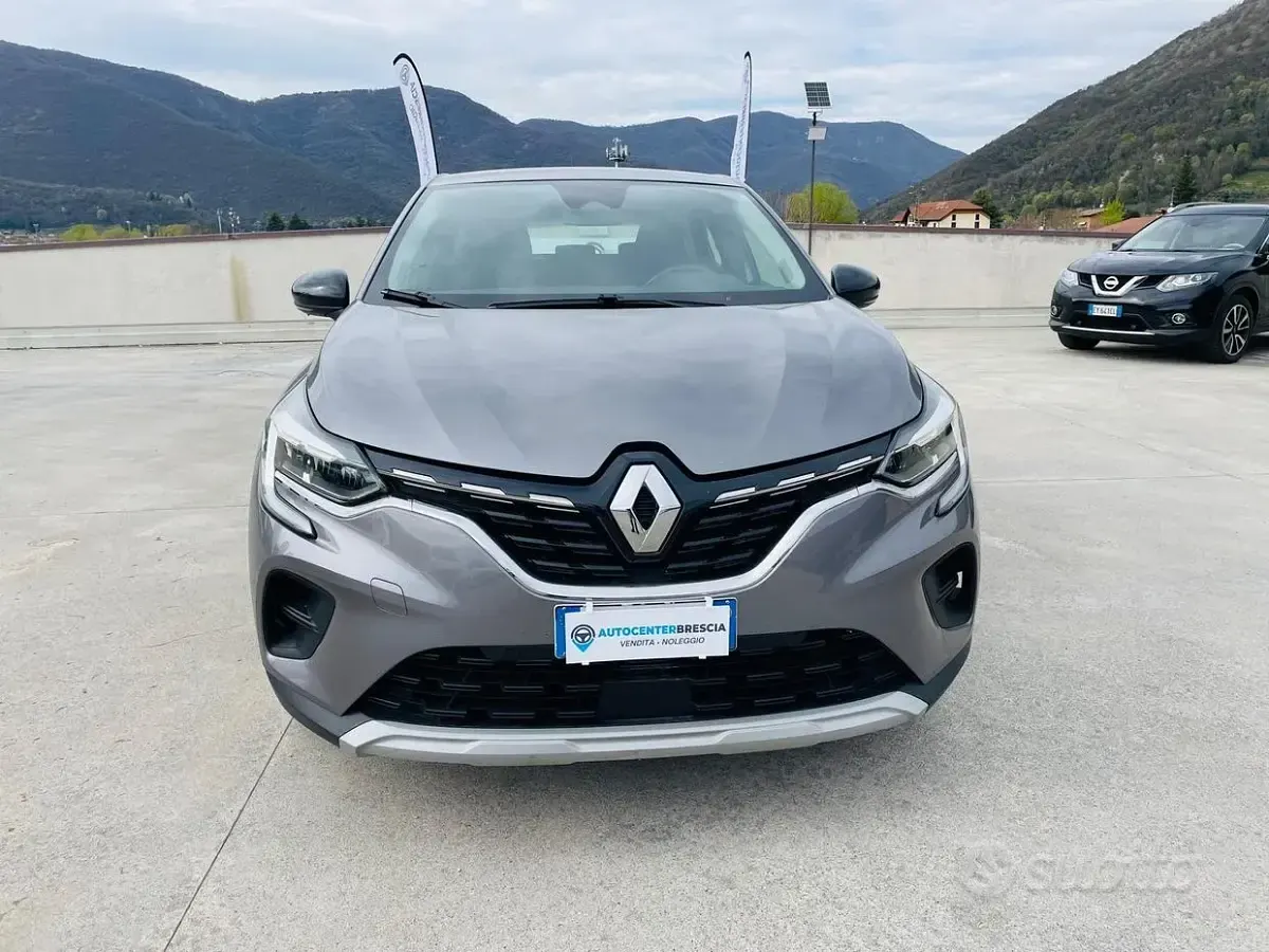 Usata Renault Captur 95 CV (69 kW) 2020 Grigio SUV