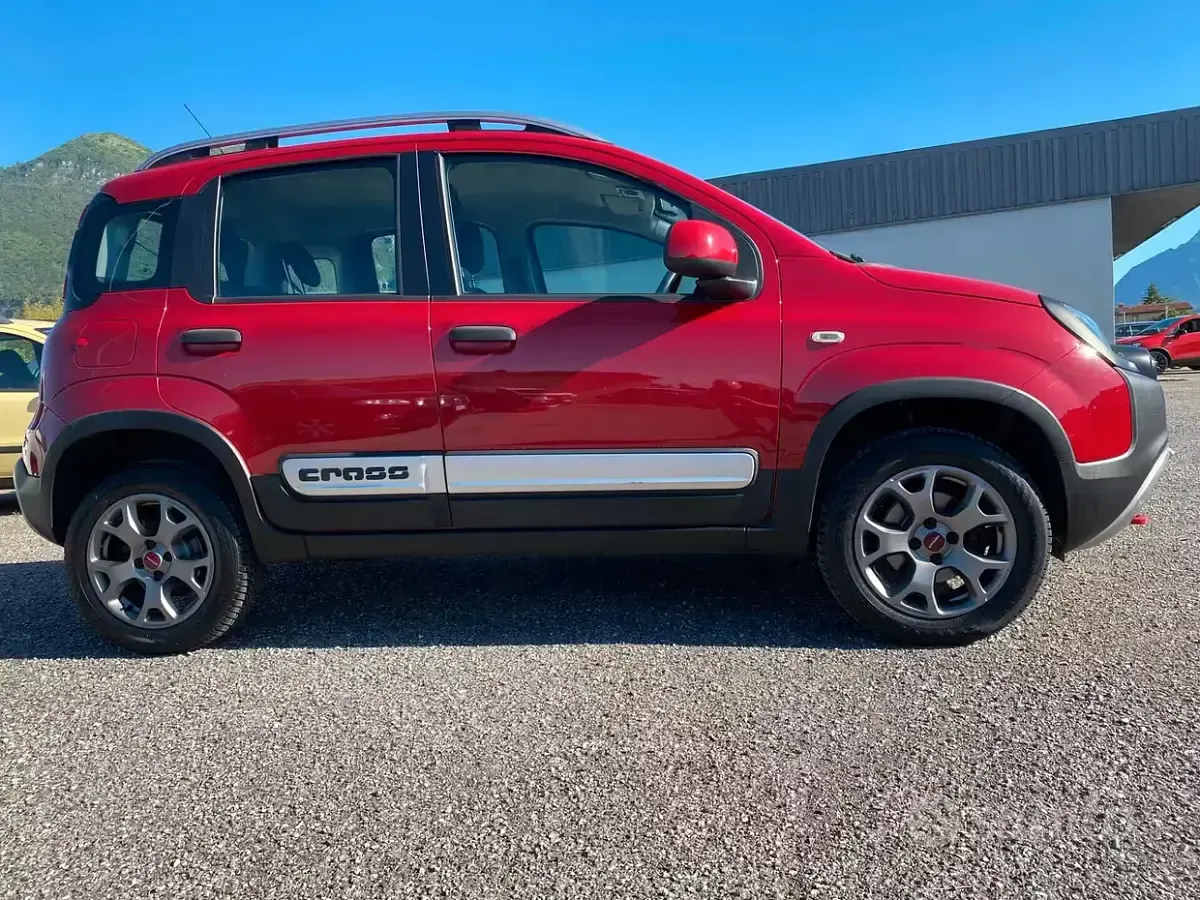 Usata Fiat Panda Cross Cross 80 CV (58 kW) 2015 Rosso Utilitaria