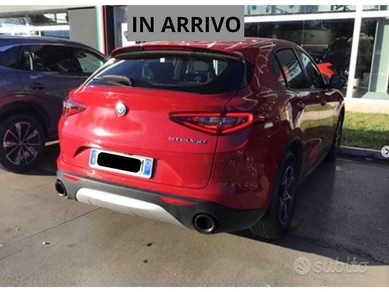 Usata Alfa Romeo Stelvio Super 190 CV (139 kW) 2022 Rosso SUV