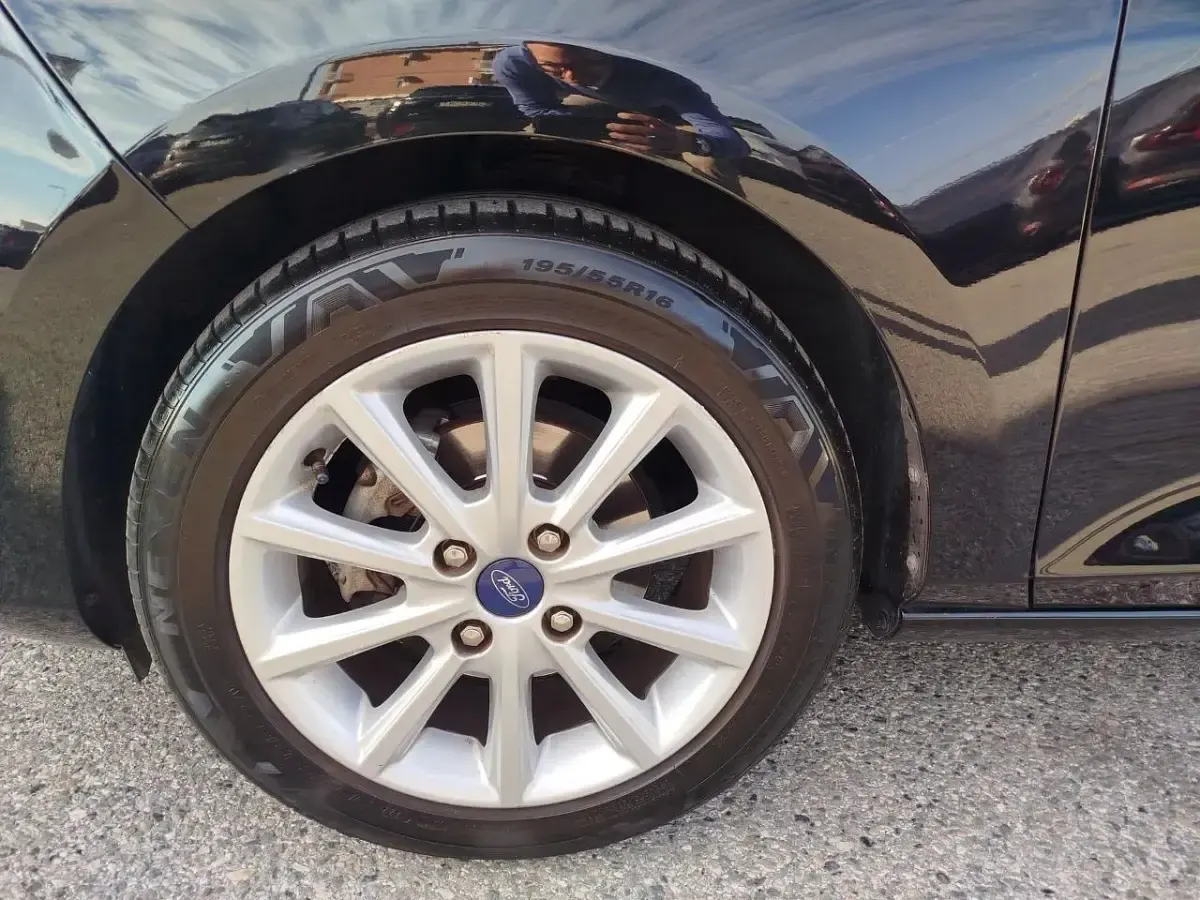 Usata Ford Fiesta Titanium 75 CV (55 kW) 2020 Nero Utilitaria