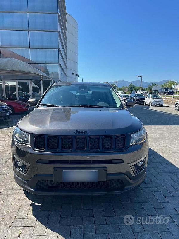 Usata Jeep Compass Night Eagle 140 CV (102 kW) 2020 Grigio SUV