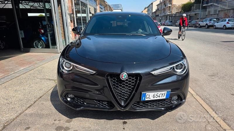 Usata Alfa Romeo Stelvio Sprint 160 CV (117 kW) 2022 Nero SUV