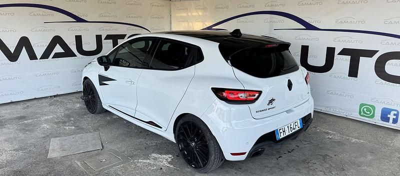 Second-hand Renault Clio IV Trophy 220 CP (161 kW) 2017 Berlinǎ