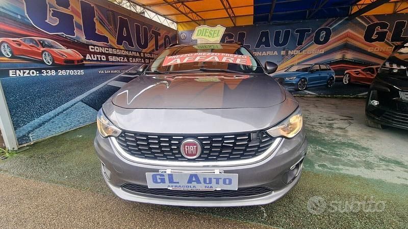 Usata Fiat Tipo Lounge 120 CV (88 kW) 2018 Grigio Station wagon