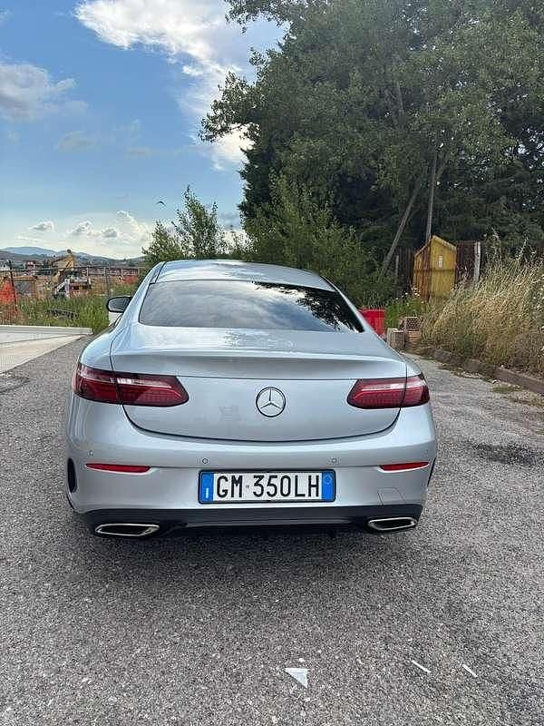 Usata Mercedes E300 AMG line 265 CV (194 kW) 2023 Argento Coupé