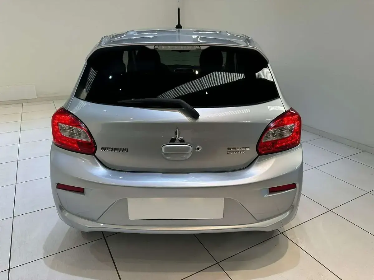 Usata Mitsubishi Space Star Intense 80 CV (58 kW) 2017 Argento Utilitaria