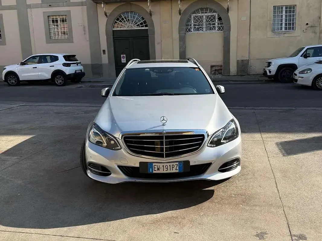 Usata Mercedes E200 Elegance 184 CV (135 kW) 2013 Argento Station wagon