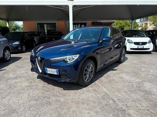 Usata Alfa Romeo Stelvio Super 190 CV (139 kW) 2019 Blu montecarlo SUV