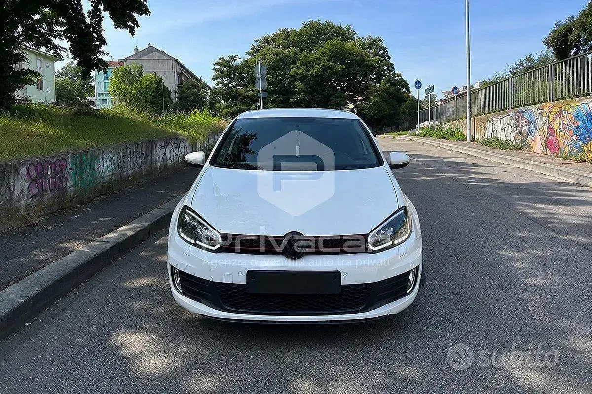 Usata VW Golf VI Highline 160 CV (117 kW) 2010 Bianco Utilitaria