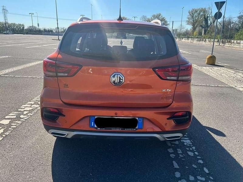 Usata MG ZS Luxury 111 CV (81 kW) 2022 Arancione SUV