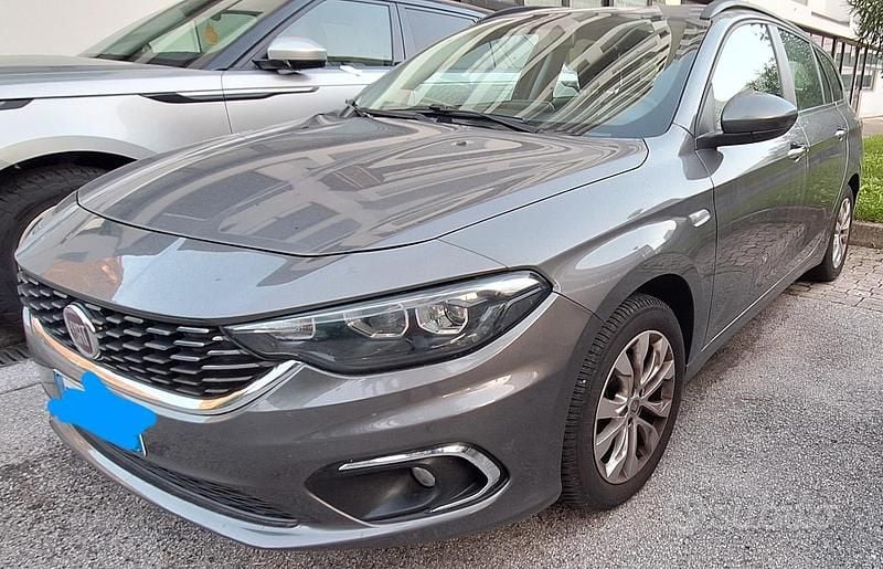 Usata Fiat Tipo 120 CV (88 kW) 2019 Grigio Station wagon
