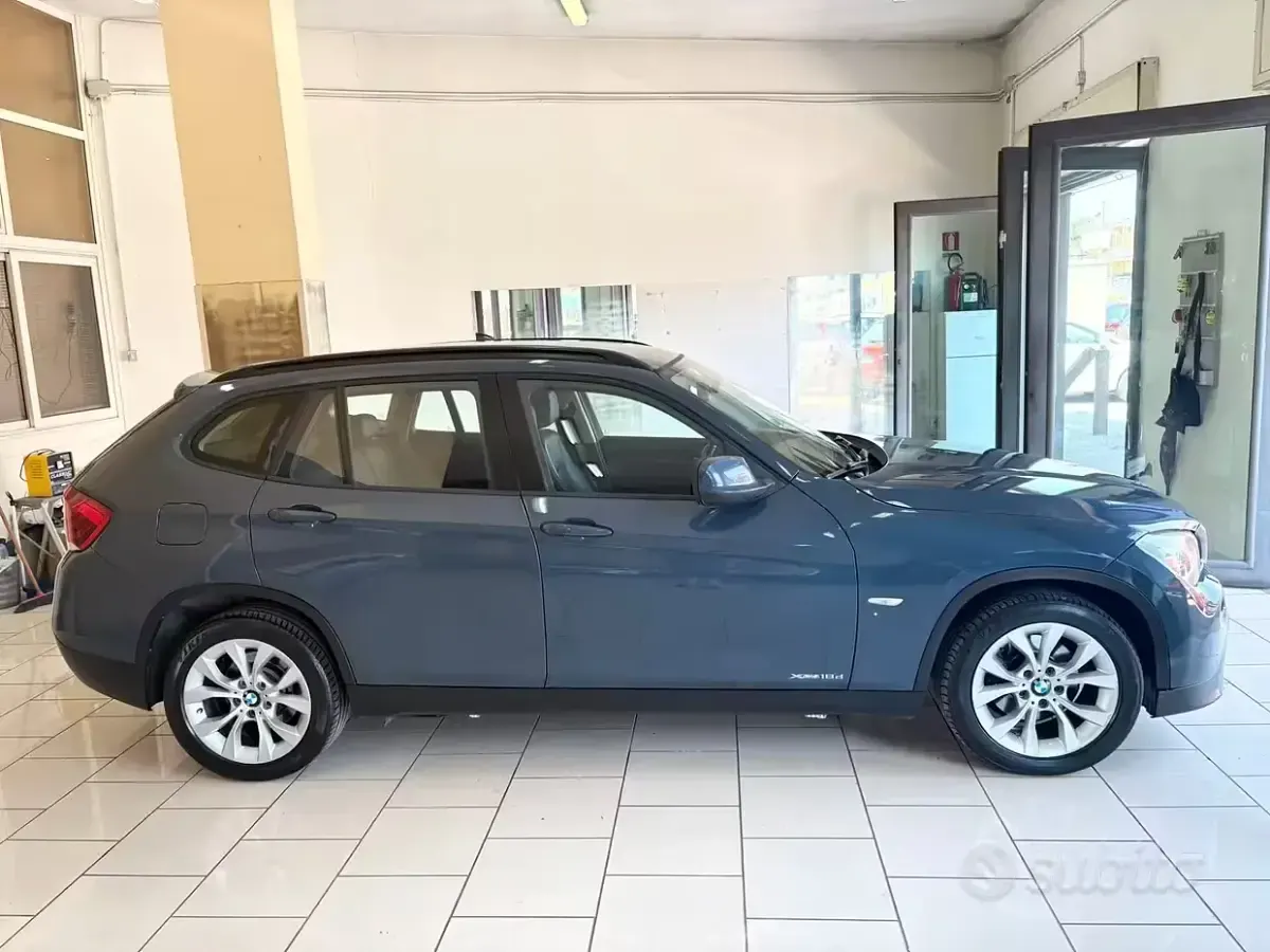 Usata BMW X1 143 CV (105 kW) 2011 Bluazzurro SUV