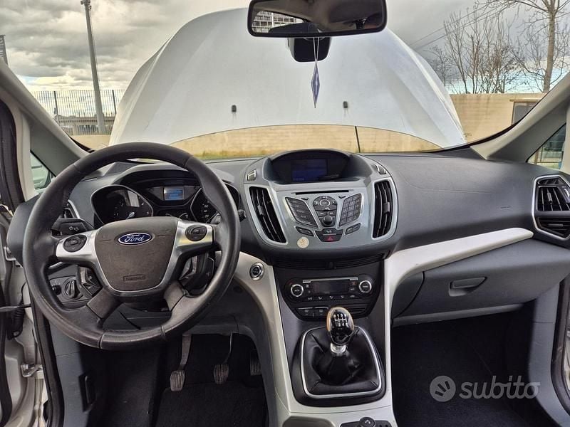 Begagnad Ford C-MAX Titanium 163 HK (119 kW) 2011 Grå Minibuss