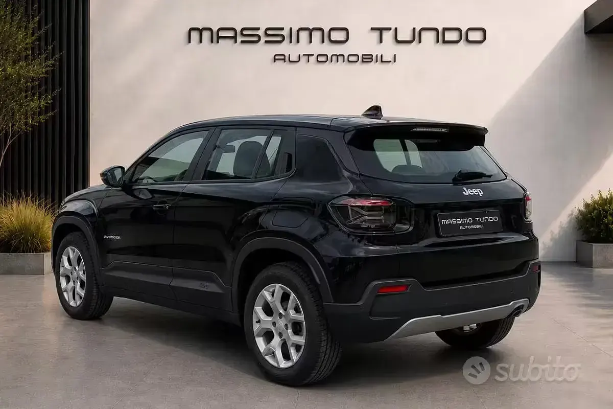 Usata Jeep Avenger Altitude 101 CV (74 kW) 2024 Nero SUV
