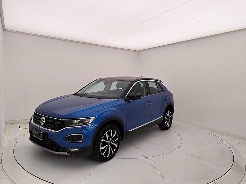 Usata VW T-Roc Style 116 CV (85 kW) 2020 Blu scuro SUV