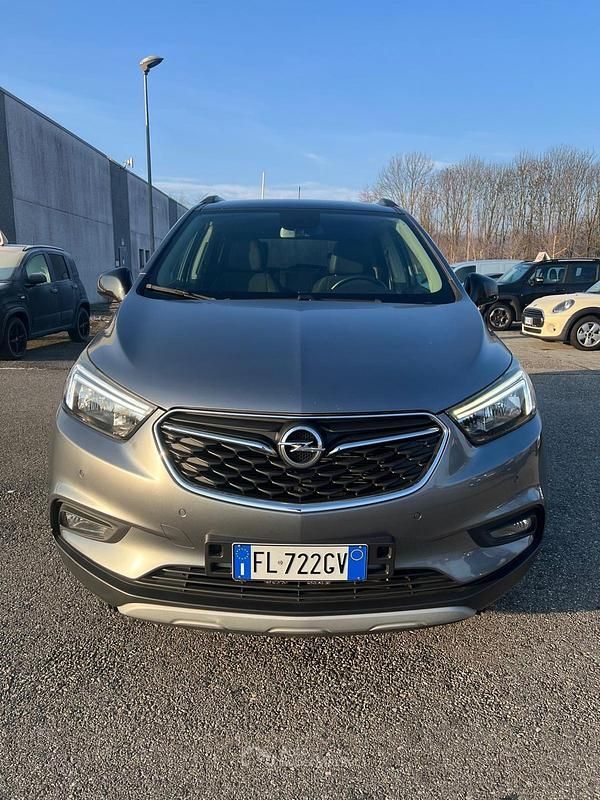 Usata Opel Mokka 140 CV (102 kW) 2017 Gray SUV