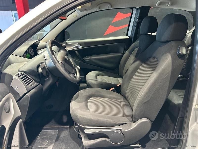 Usata Lancia Ypsilon 60 CV (44 kW) 2010 Grigio Utilitaria