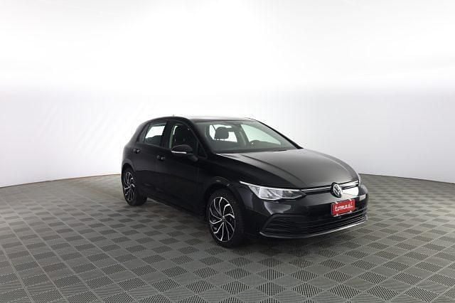 Usata VW Golf VIII Life 110 CV (80 kW) 2024 Grenadill black