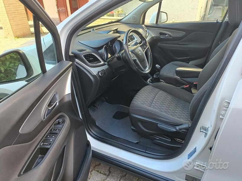 Usata Opel Mokka Cosmo 116 CV (85 kW) 2014 Bianco SUV