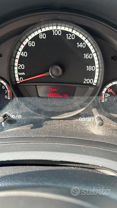 Usata VW up! 2014 Blu Utilitaria