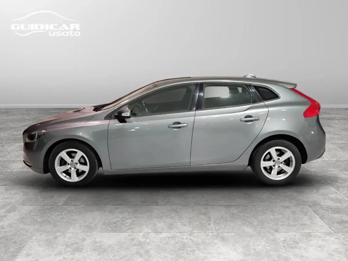 Occasion Volvo V40 Business Edition 120 ch (88 kW) 2017 Gris Break