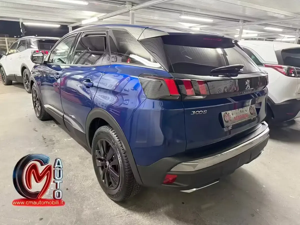 Usata Peugeot 3008 Business-Line 131 CV (96 kW) 2020 Blu SUV