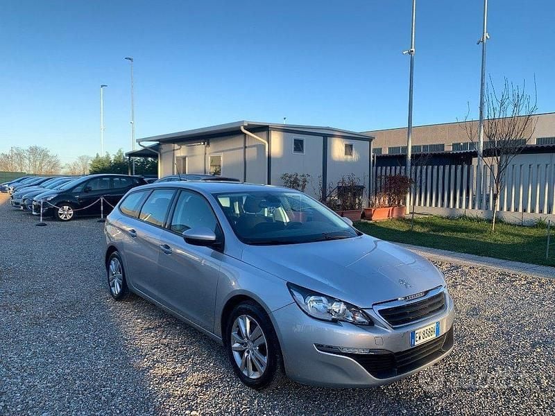 Usata Peugeot 308 Business-Line 116 CV (85 kW) 2014 Grigio Station wagon