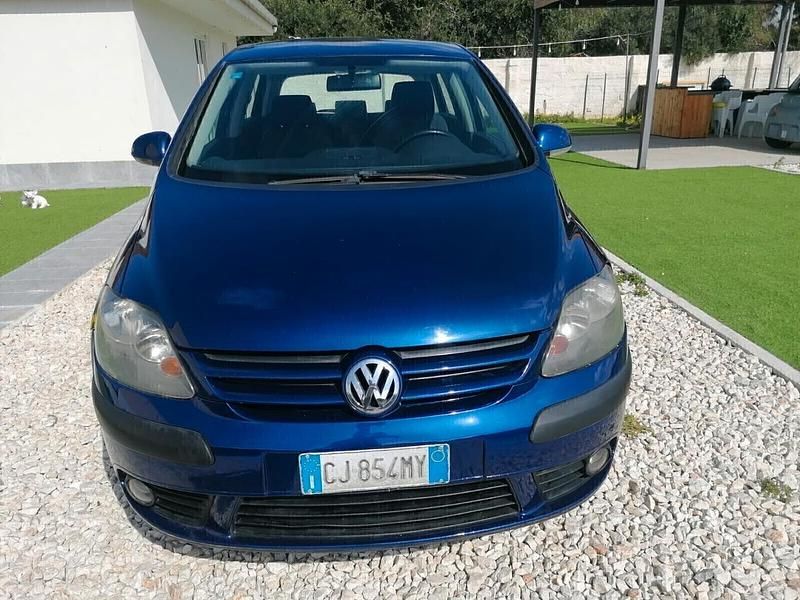 Usata VW Golf IV Comfortline 115 CV (84 kW) 2005 Blu Berlina