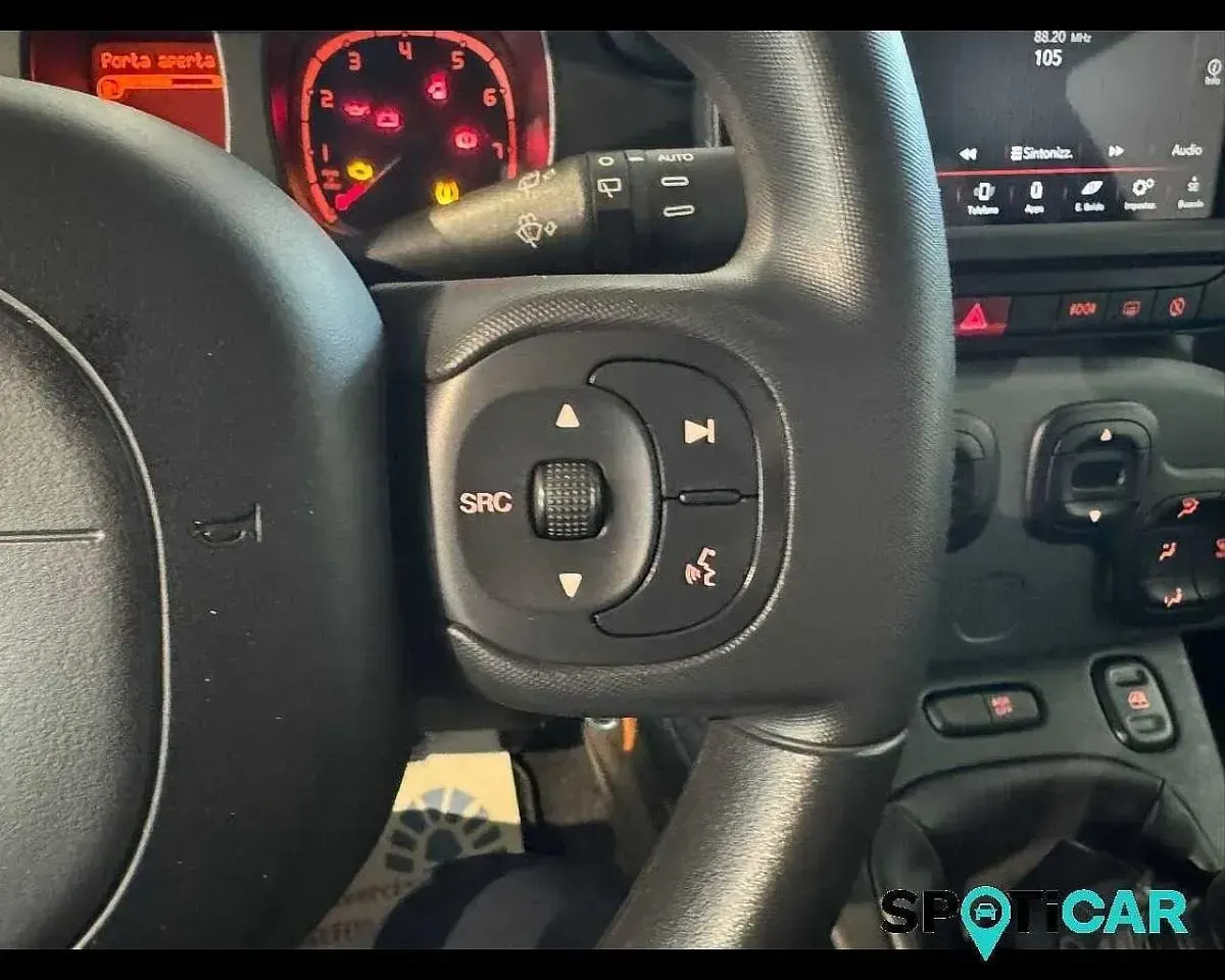 Usata Fiat Panda Cross Cross 71 CV (52 kW) 2023 Grigio Utilitaria