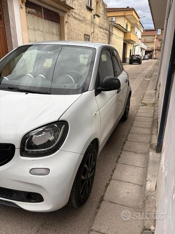 Usata Smart ForFour 2018 Bianco Utilitaria