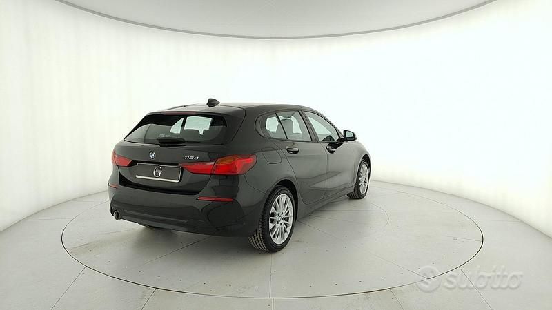 Usata BMW 116 Advantage 116 CV (85 kW) 2020 Nero Utilitaria