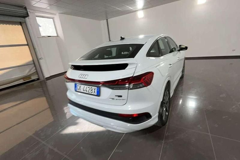 Usata Audi Q4 Sportback e-tron Advanced 69 kW (95 CV) 2022 Bianco ghiaccio metallizzato SUV