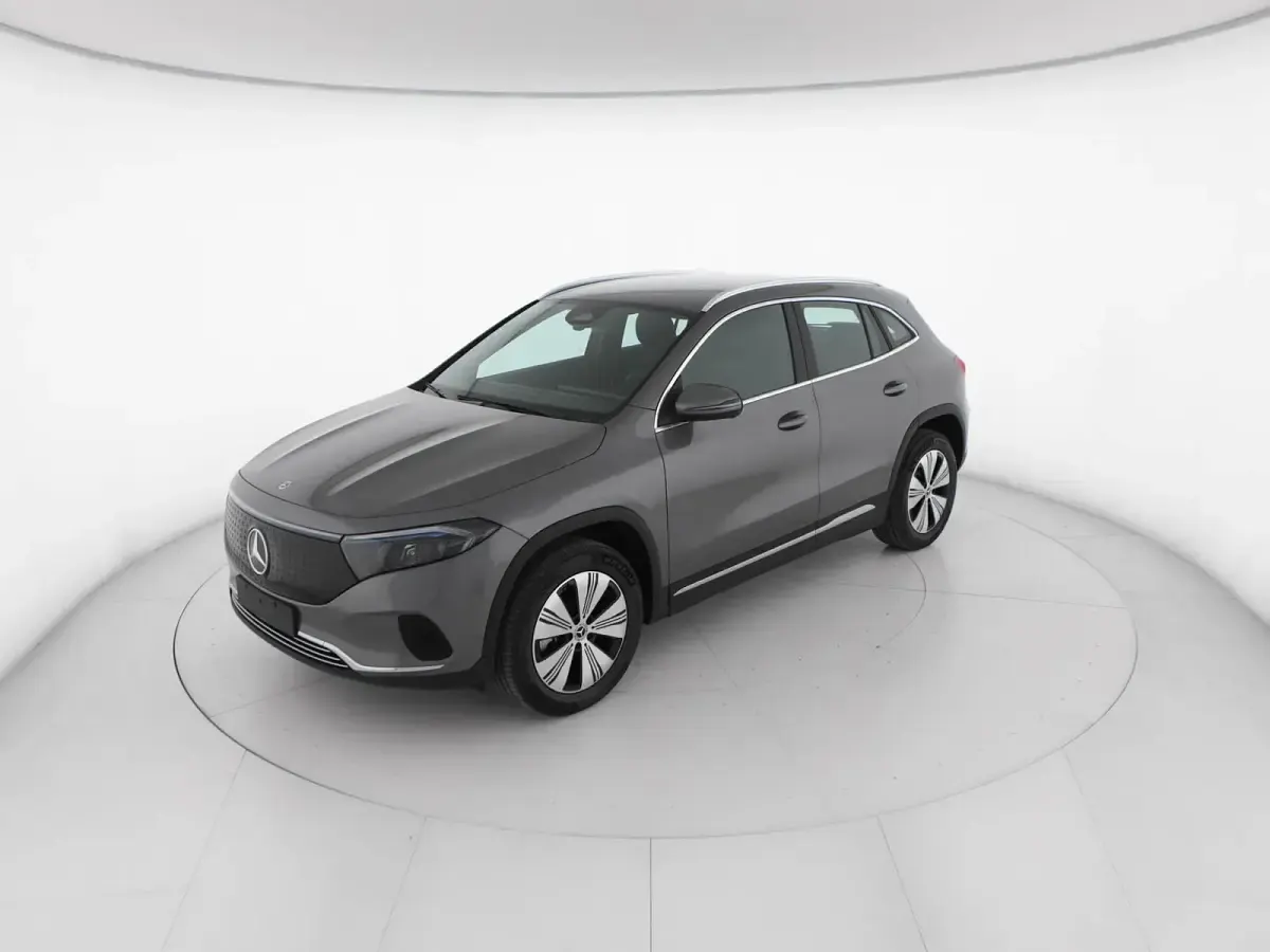 Nuova Mercedes EQA250+ Progressive 94 kW (129 CV) 2026 Grigio montagna SUV