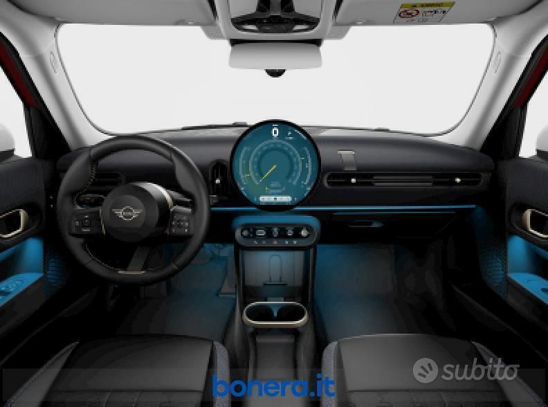 Usata Mini Cooper Classic 204 CV (150 kW) 2024 Chili red ii Utilitaria