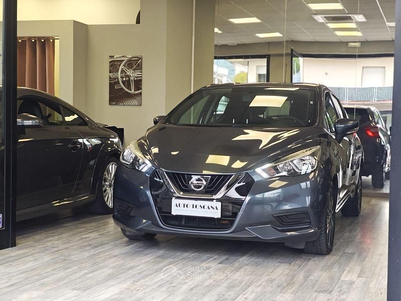 Usata Nissan Micra Acenta 90 CV (66 kW) 2017 Argento Berlina
