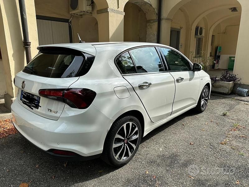 Usata Fiat Tipo 120 CV (88 kW) 2018 Bianco Berlina