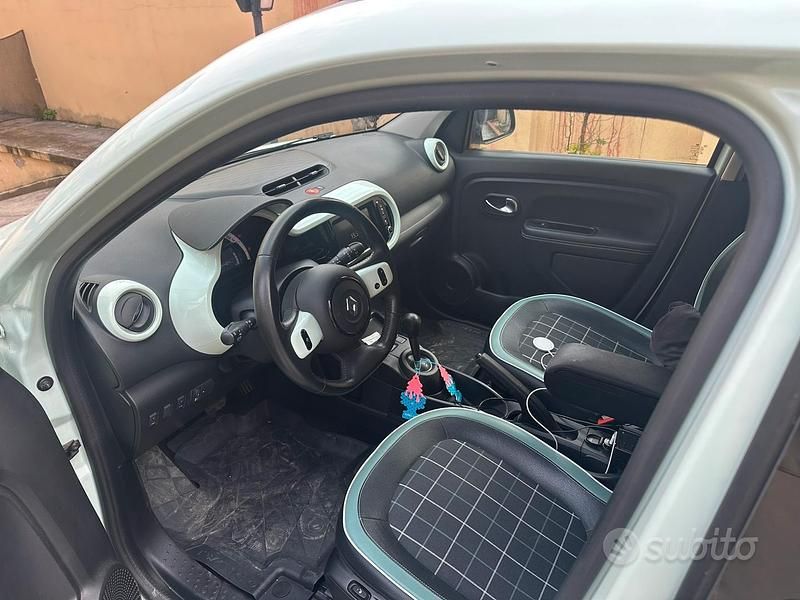 Usata Renault Twingo 90 CV (66 kW) 2017 Utilitaria