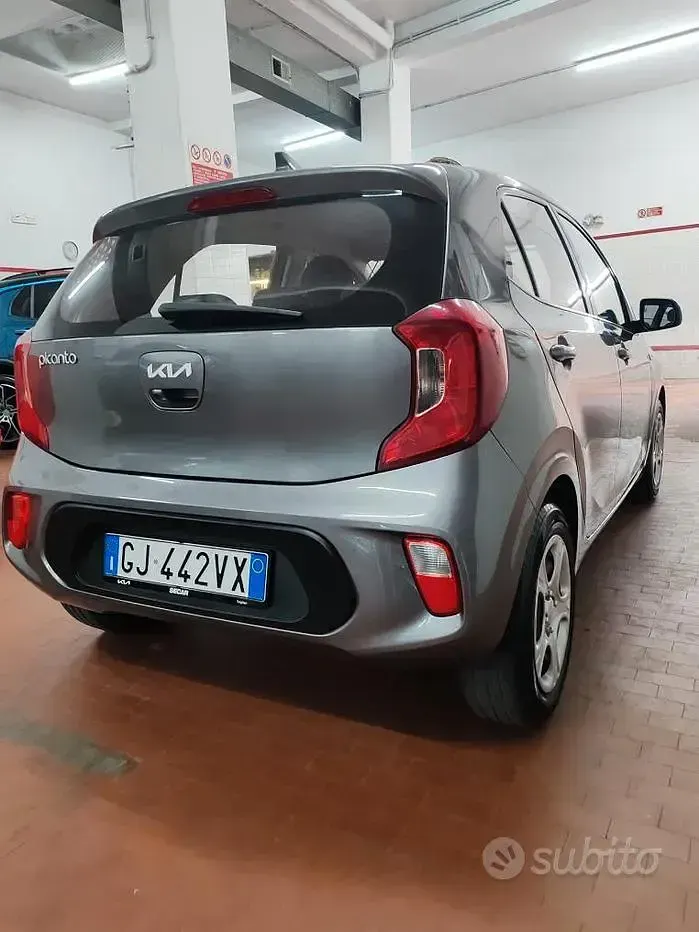 Usata Kia Picanto Comfort 67 CV (49 kW) 2022 Grigio Utilitaria